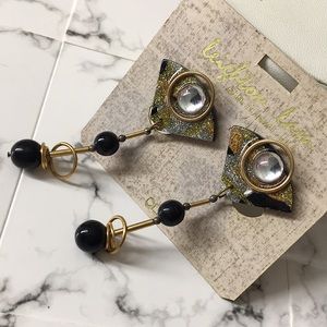 🖤Hawaiian clip earrings by Leighton Lam